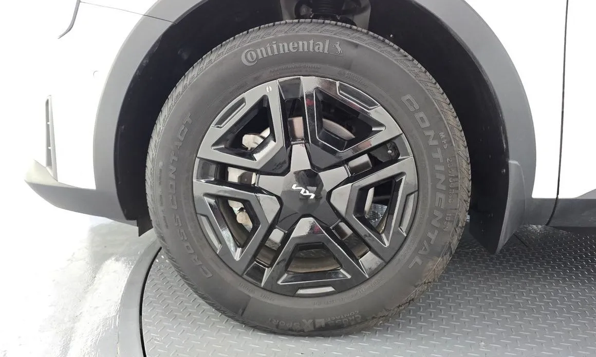 Kia Sorento — фото 7