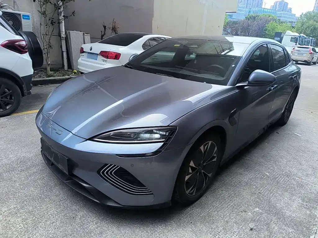 BYD Seal — фото 4