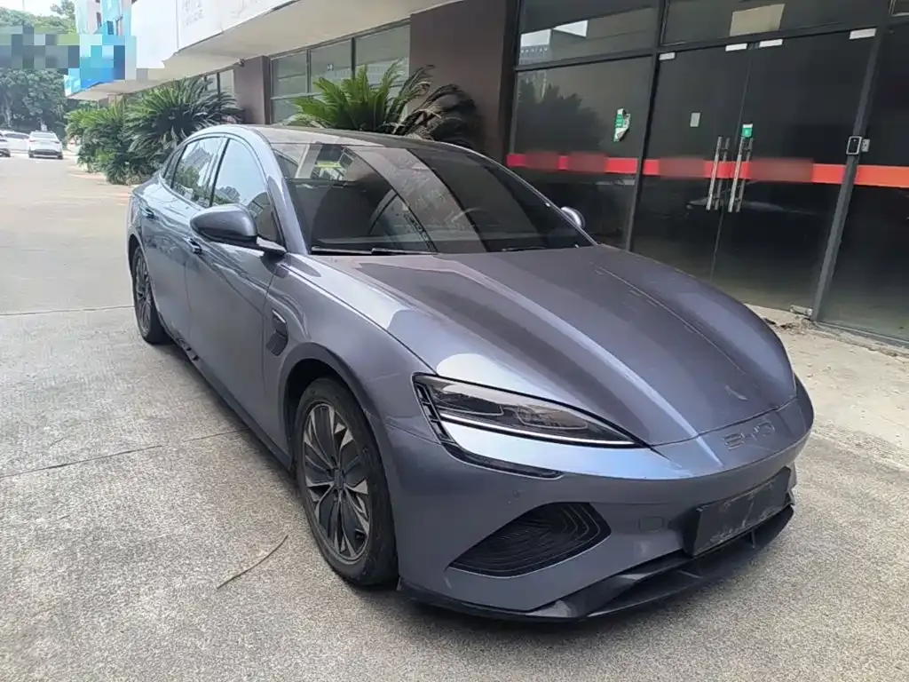 BYD Seal — фото 7