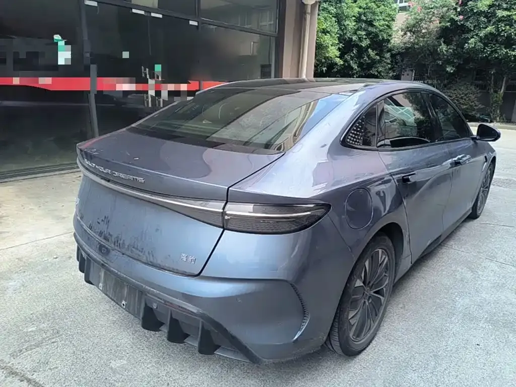 BYD Seal — фото 6