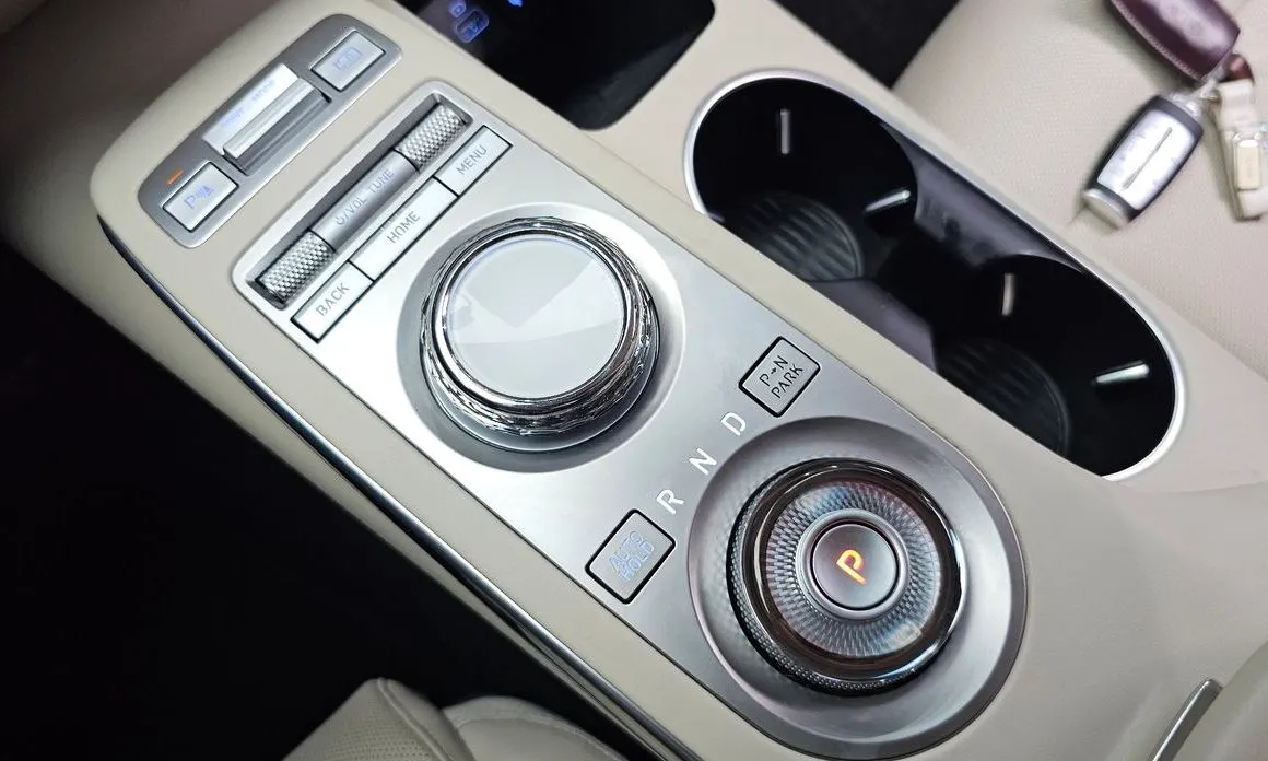 Genesis GV70 — фото 4