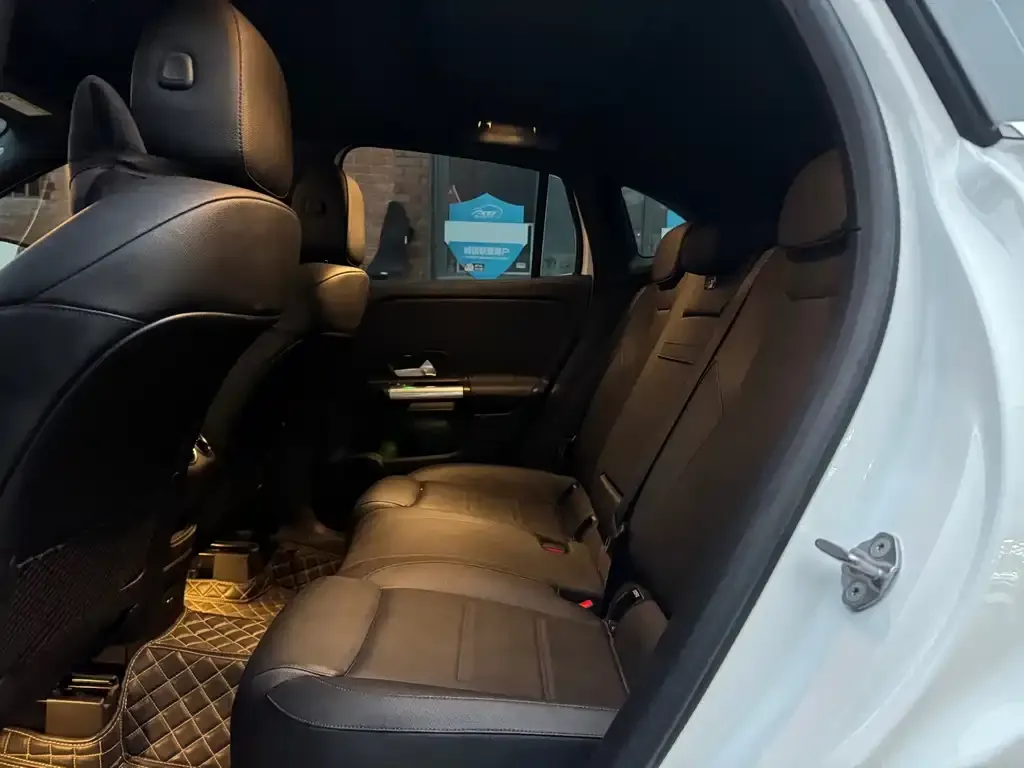 Mercedes-Benz GLA — фото 2