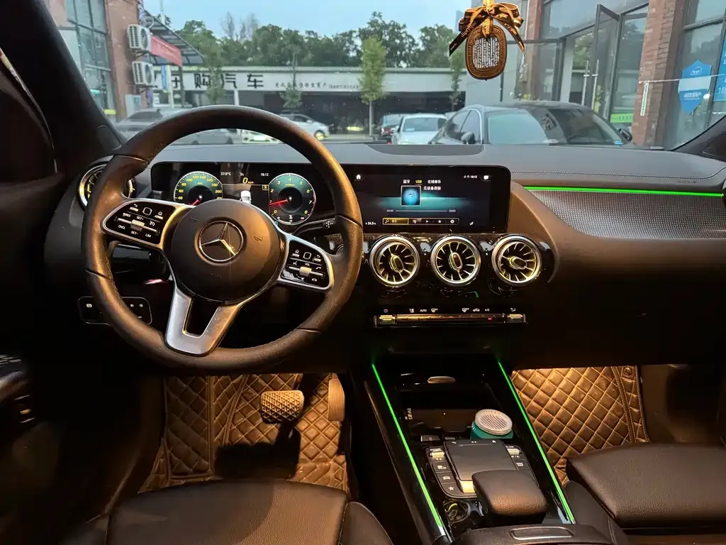 Mercedes-Benz GLA — фото 5