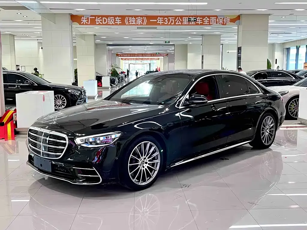 Mercedes-Benz S-Class — фото 1