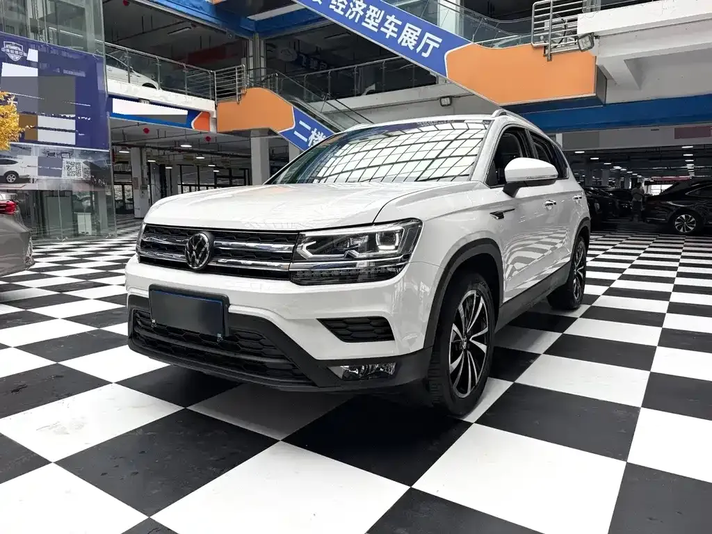 Volkswagen Tharu — фото 1