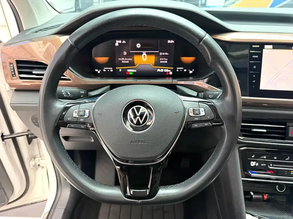 Volkswagen Tharu — фото 6