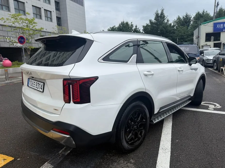 Kia Sorento — фото 8