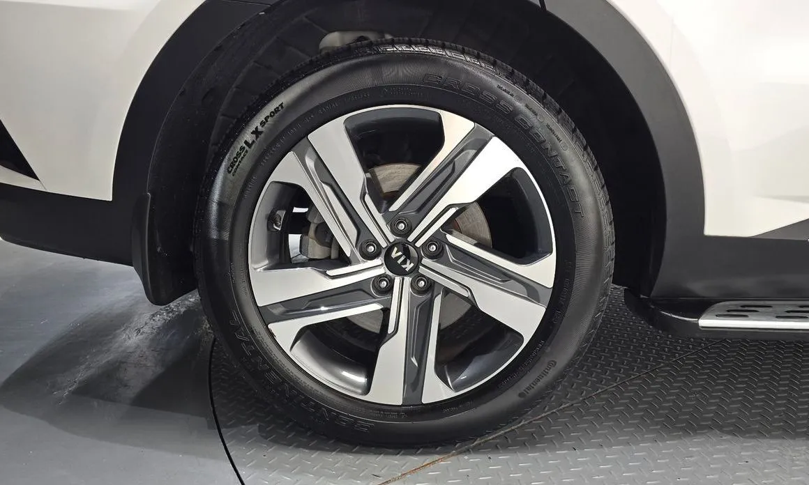 Kia Sorento — фото 8