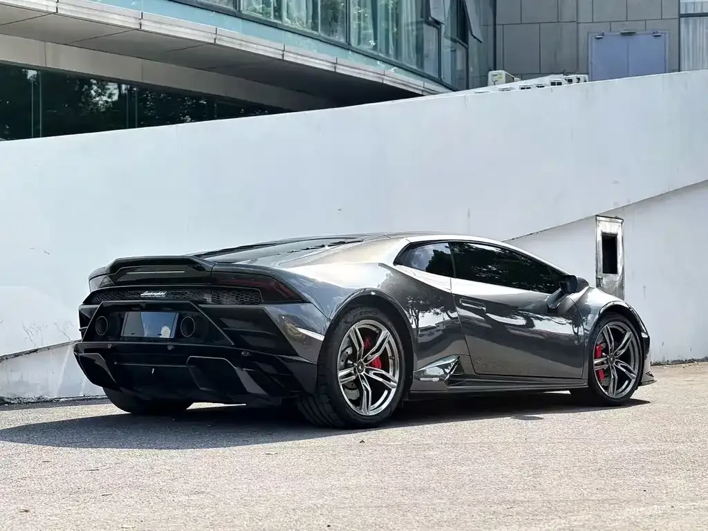 Lamborghini Huracan — фото 7
