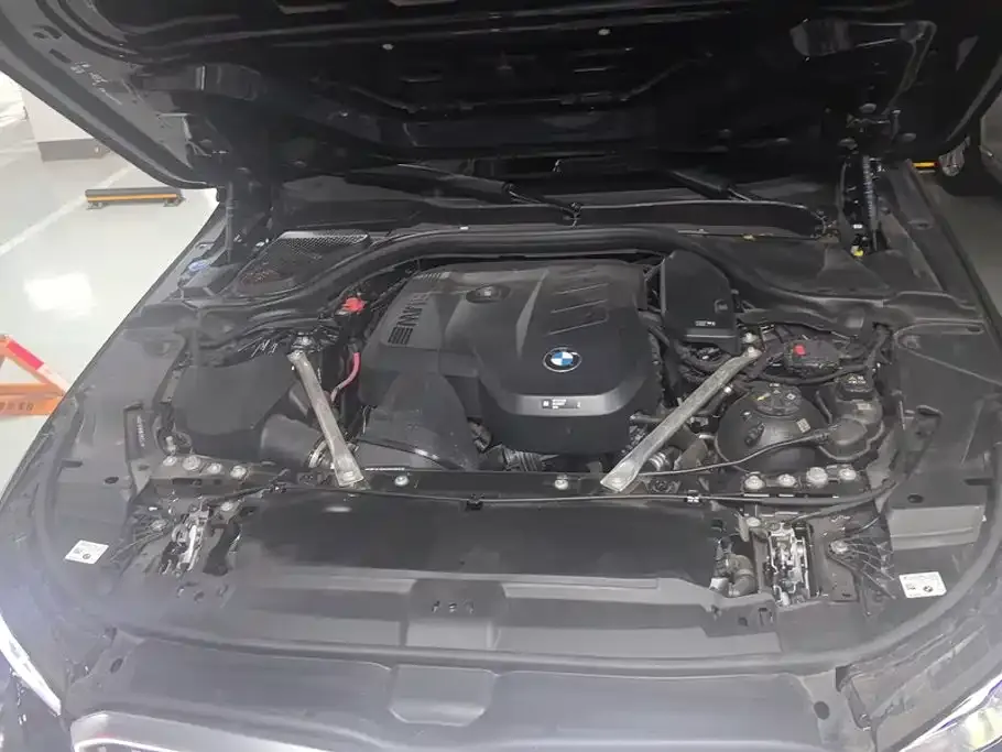 BMW 5 Series — фото 10