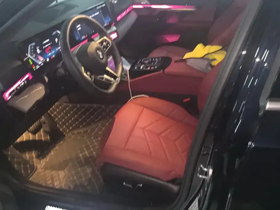 BMW 5 Series — фото 8