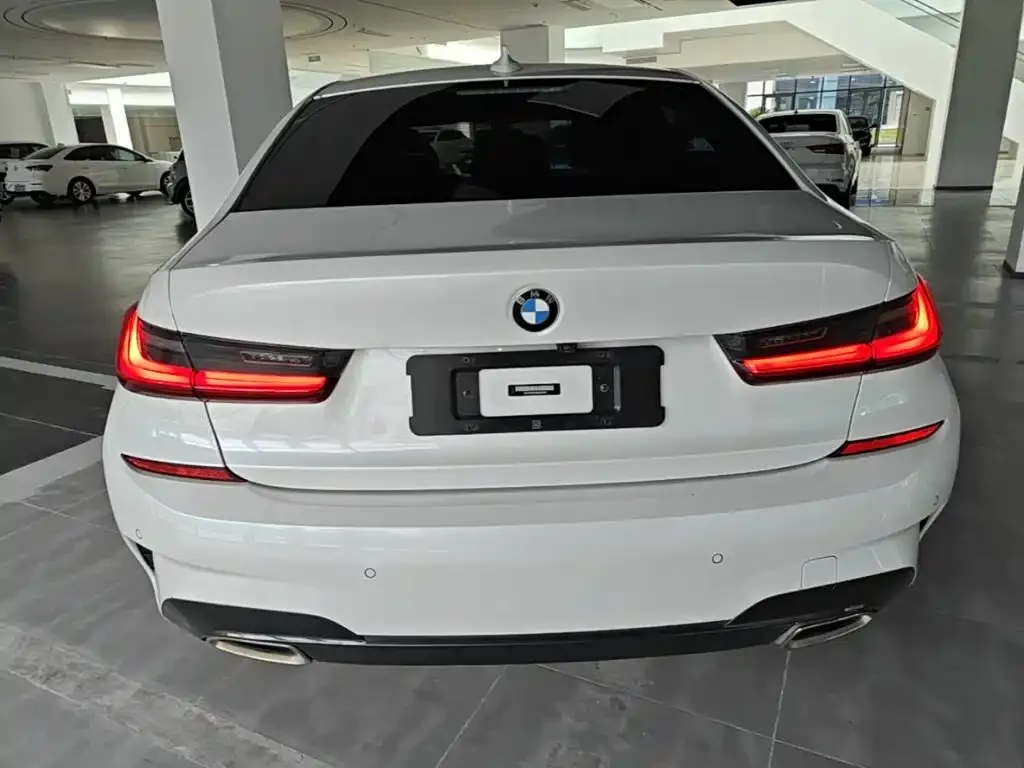 BMW 3 Series — фото 9