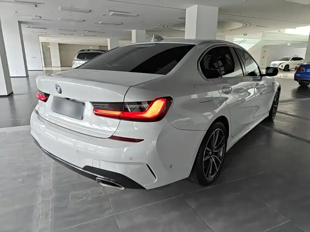 BMW 3 Series — фото 10