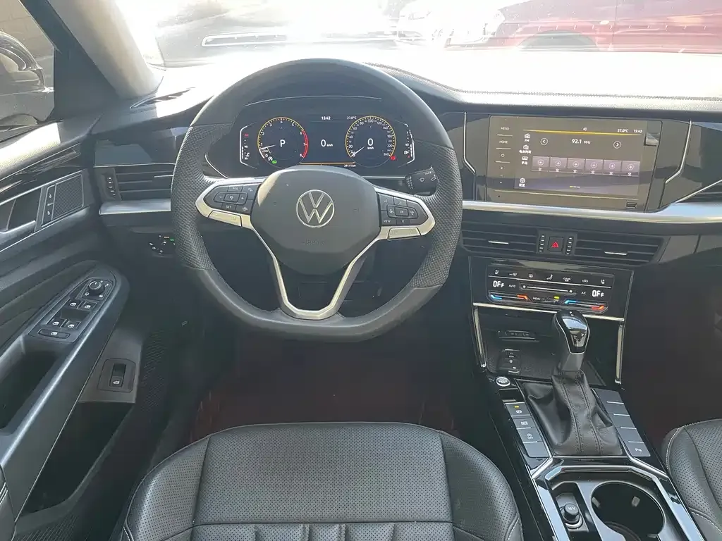 Volkswagen Passat — фото 6
