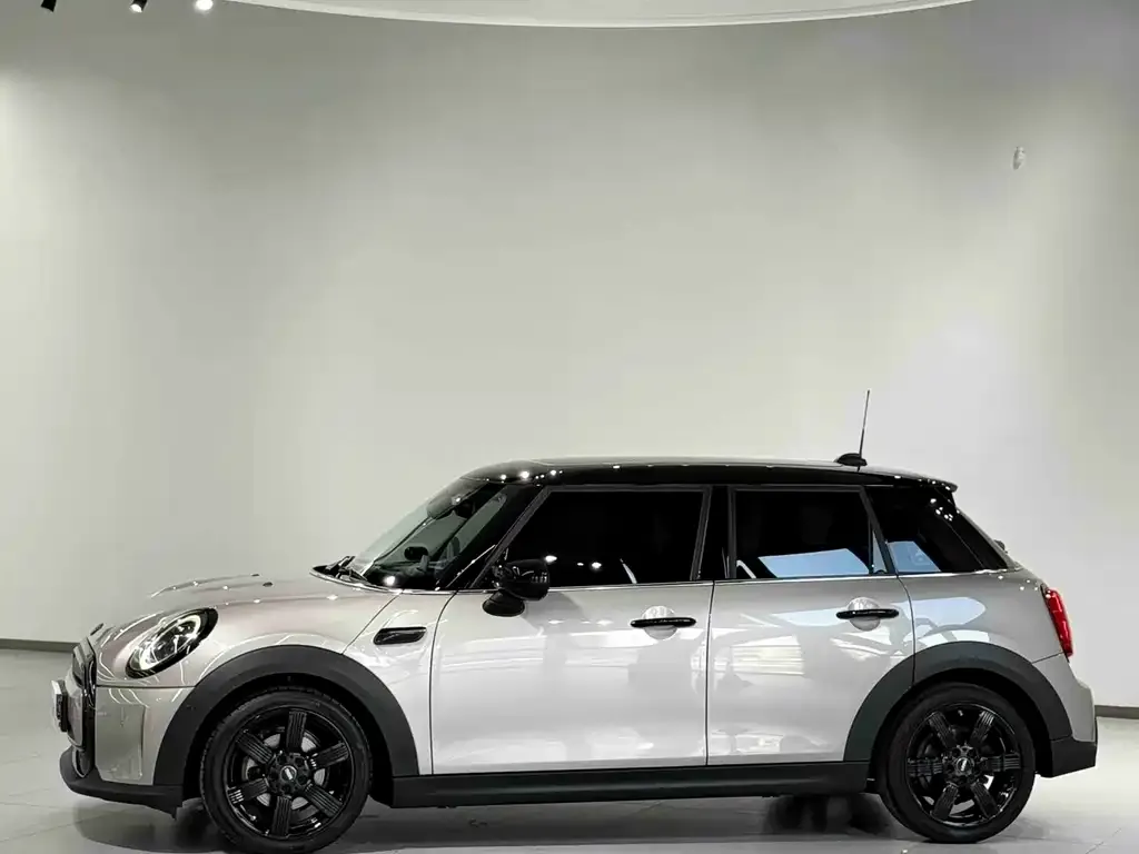 MINI Cooper (3-door) — фото 2