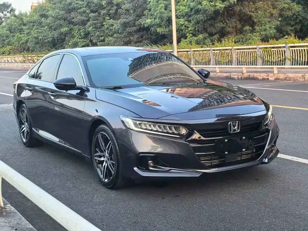Honda Accord — фото 4