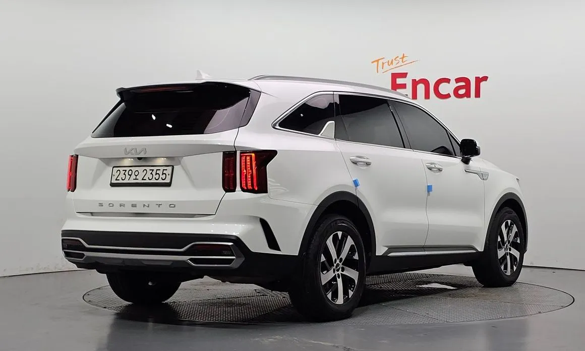 Kia Sorento — фото 8