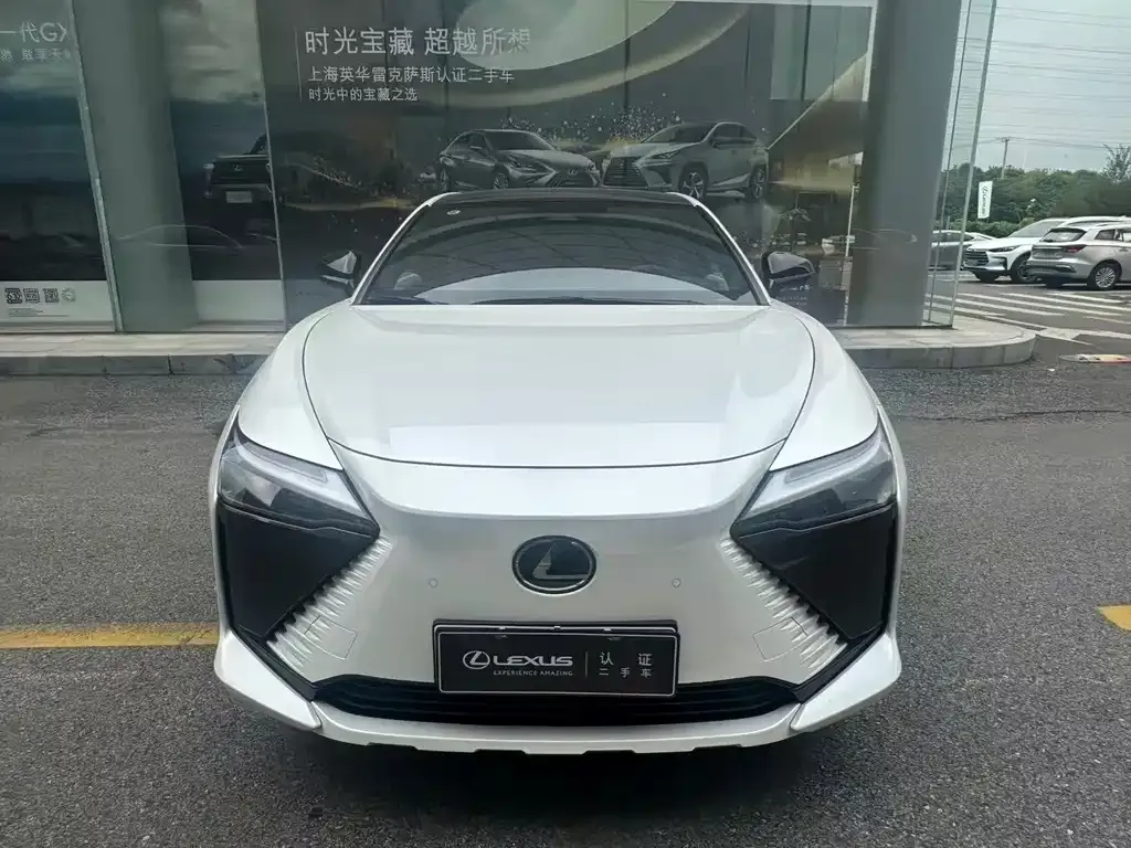 Lexus RZ — фото 2