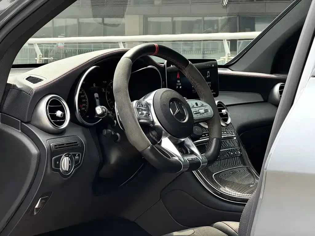 Mercedes-Benz GLC AMG — фото 5