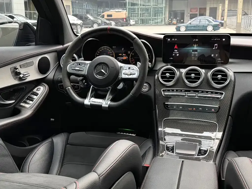 Mercedes-Benz GLC AMG — фото 3