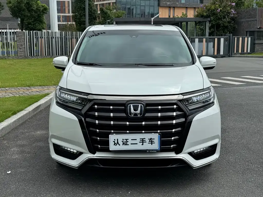Honda Elysion — фото 10
