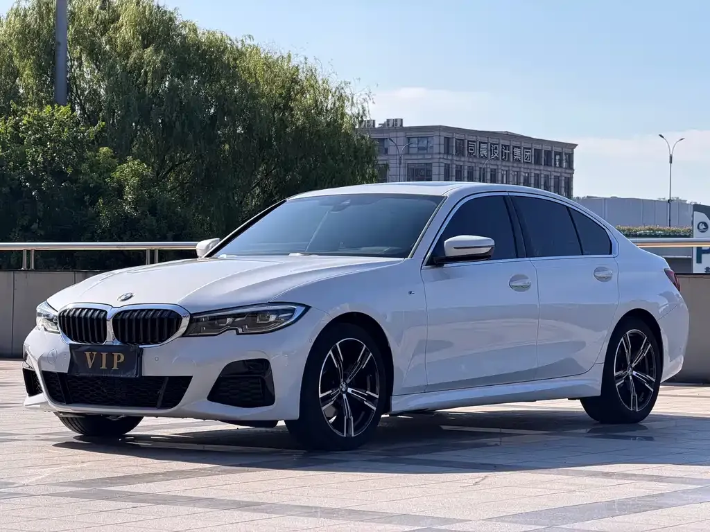 BMW 3 Series — фото 1