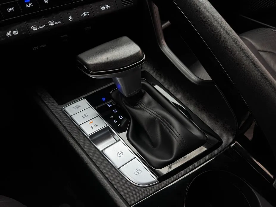 Hyundai AVANTE — фото 3
