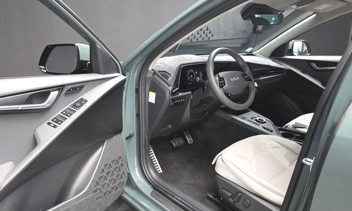 Kia Niro — фото 10