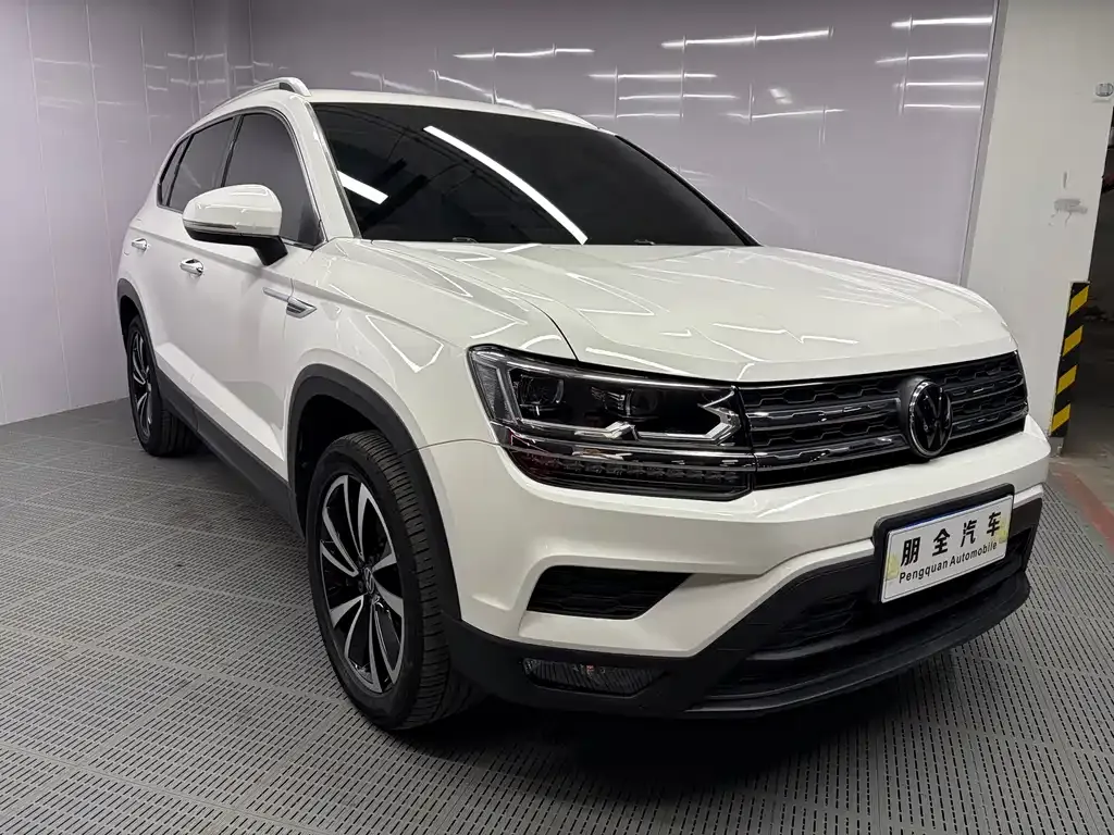Volkswagen Tharu — фото 6