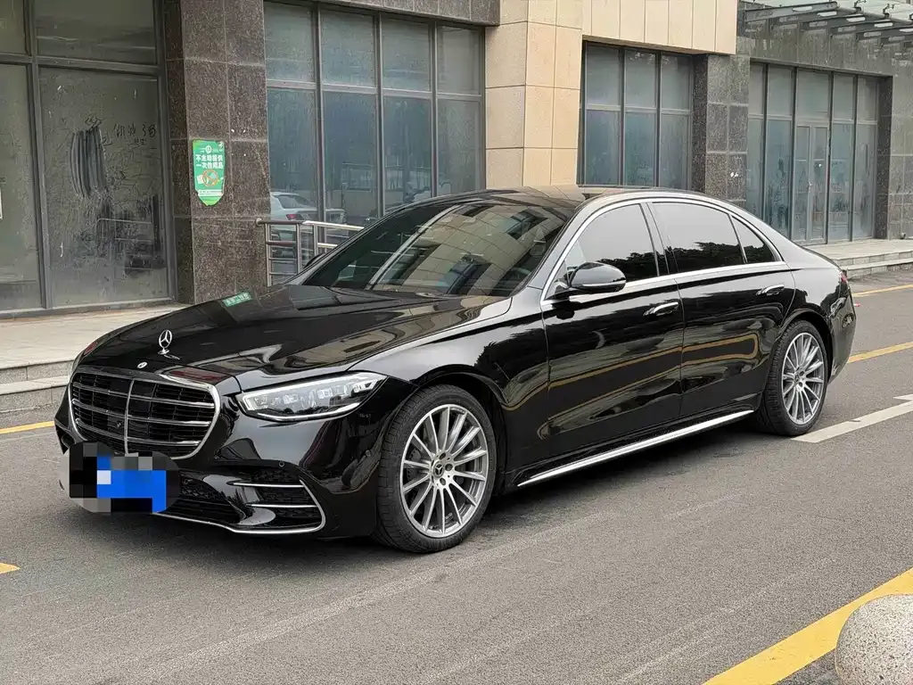 Mercedes-Benz S-Class — фото 1