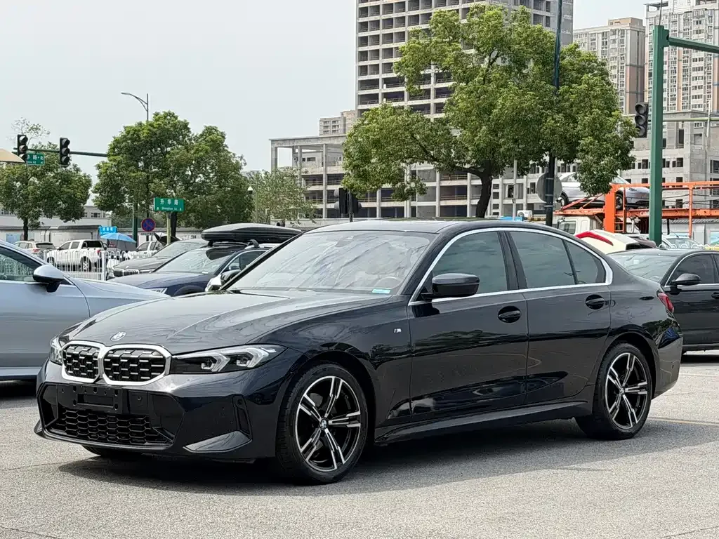 BMW 3 Series — фото 1