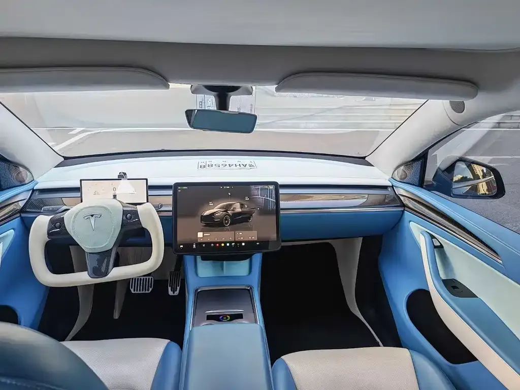 Tesla Model Y — фото 6