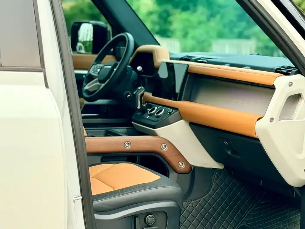 Land Rover Defender — фото 2