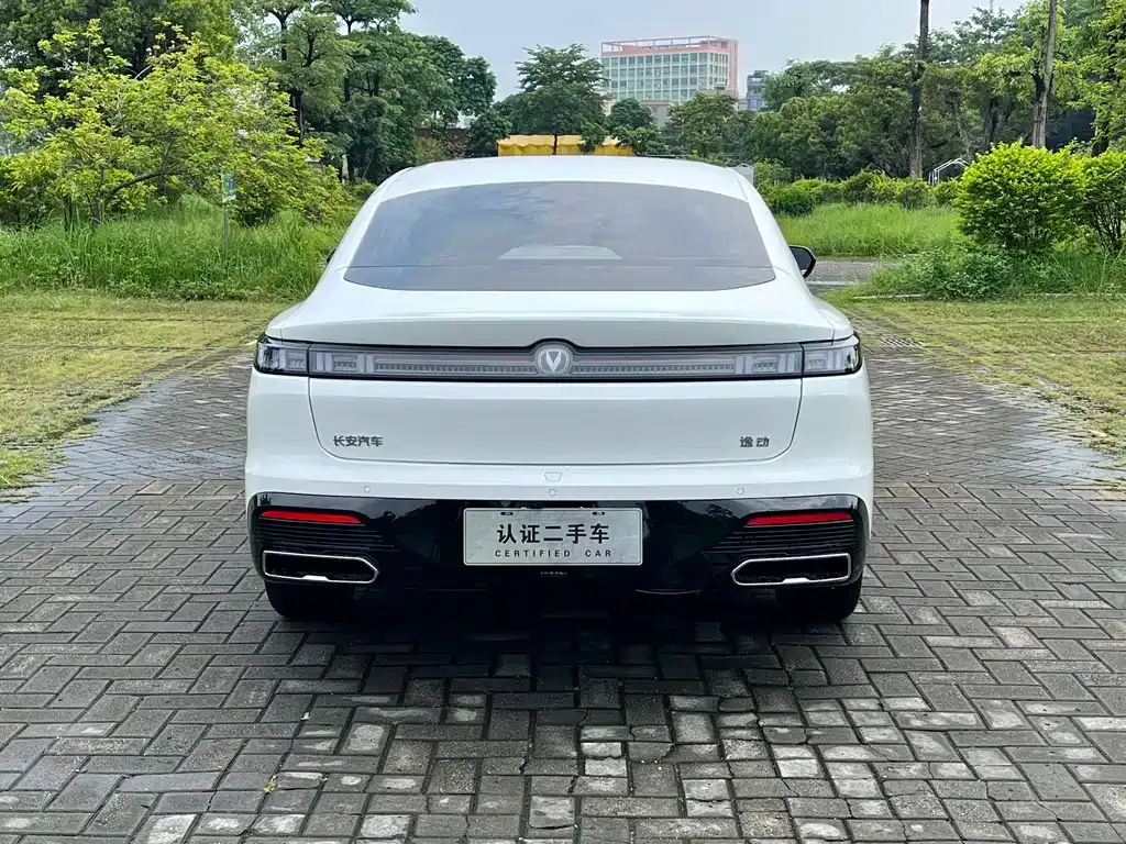Changan Eado — фото 8