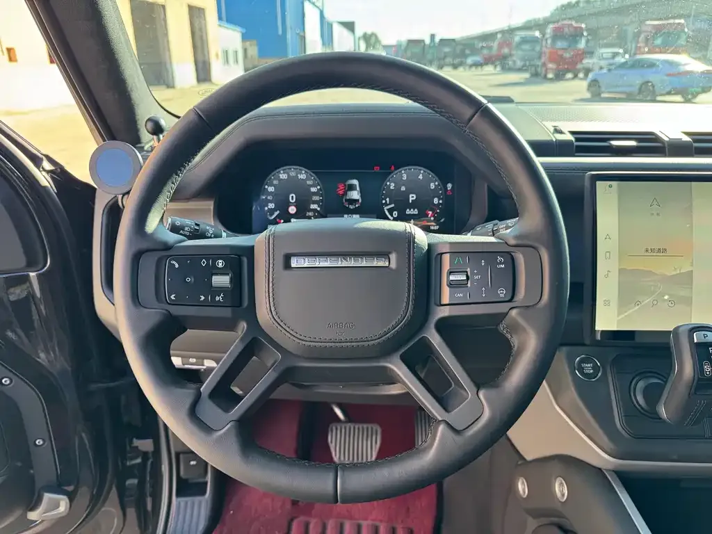Land Rover Defender — фото 9