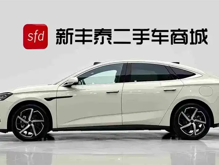 BYD Seal 07 DM-i — фото 8