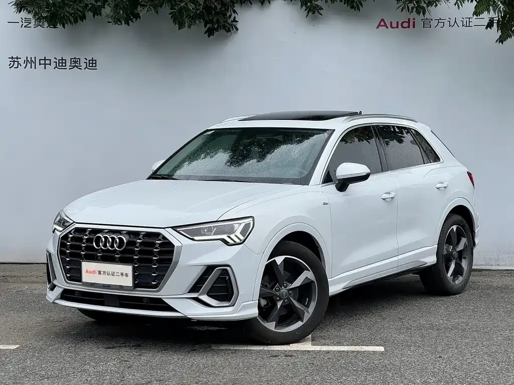 Audi Q3 — фото 1