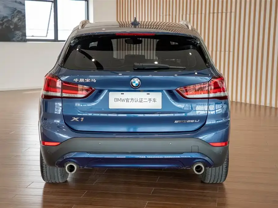 BMW X1 — фото 10