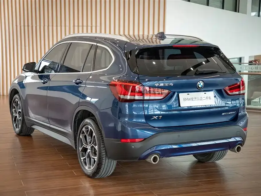 BMW X1 — фото 5