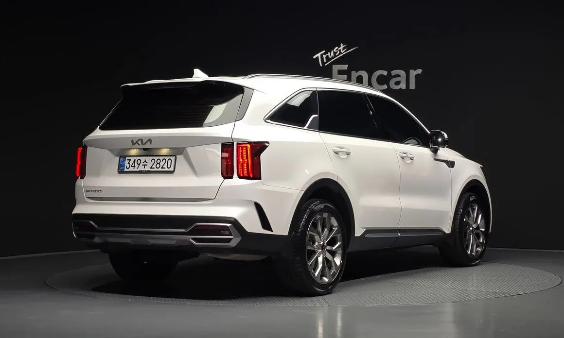 Kia Sorento — фото 4