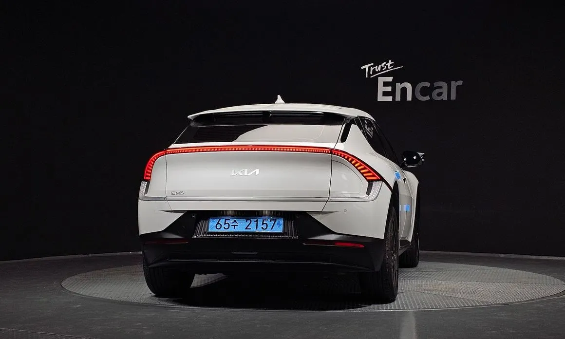 Kia EV6 — фото 2