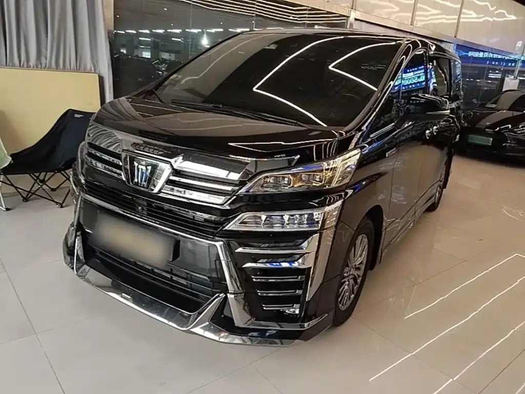 Toyota Vellfire — фото 8
