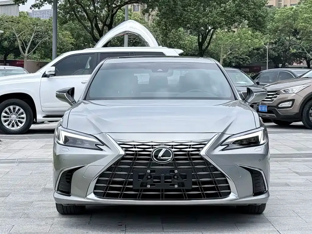 Lexus ES — фото 4
