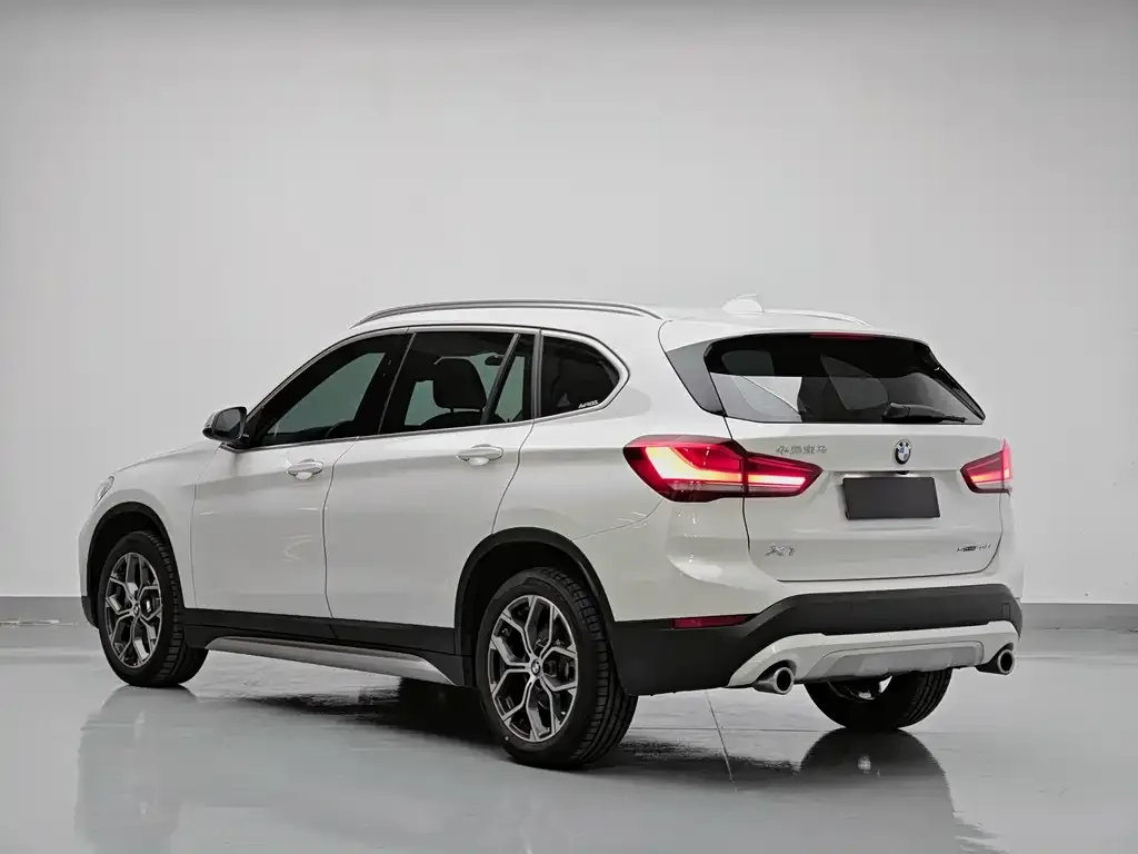 BMW X1 — фото 2