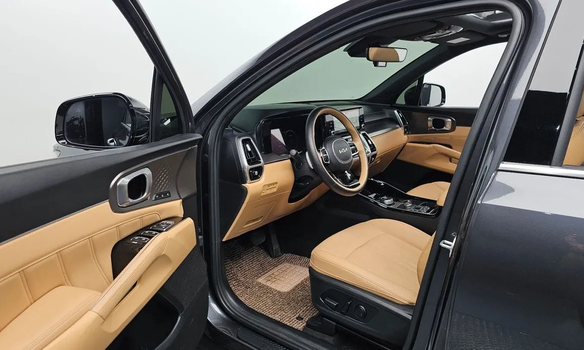 Kia Sorento — фото 7