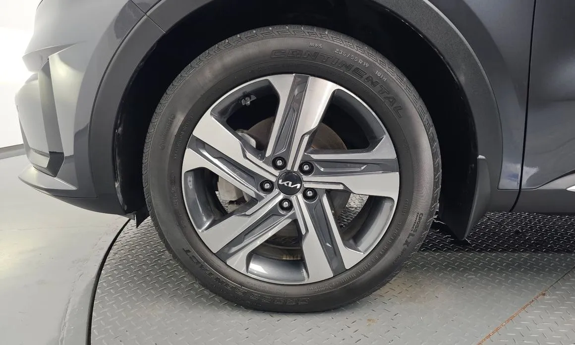 Kia Sorento — фото 6