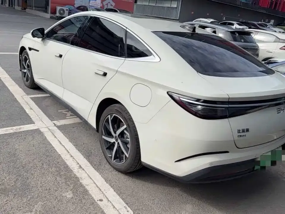 BYD Seal 07 DM-i — фото 6