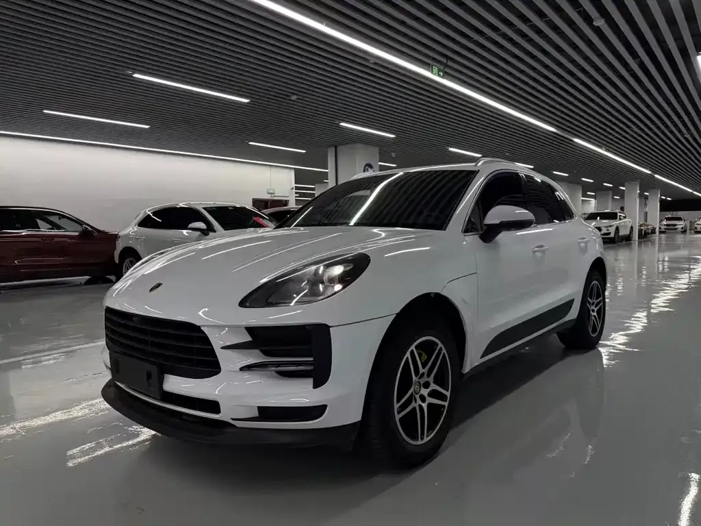 Porsche Macan — фото 1