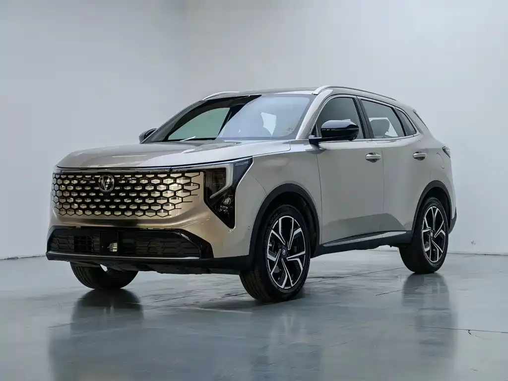 Changan CS55PLUS — фото 1