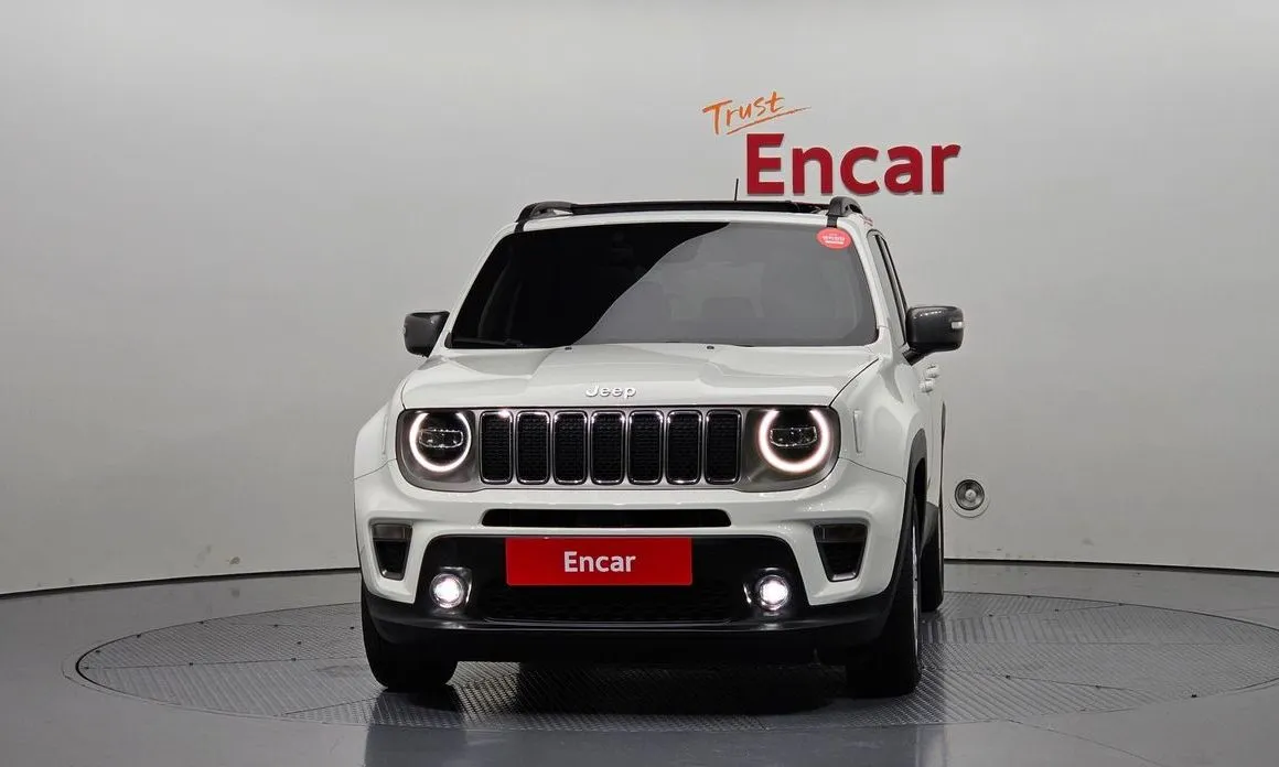 Jeep Renegade — фото 3
